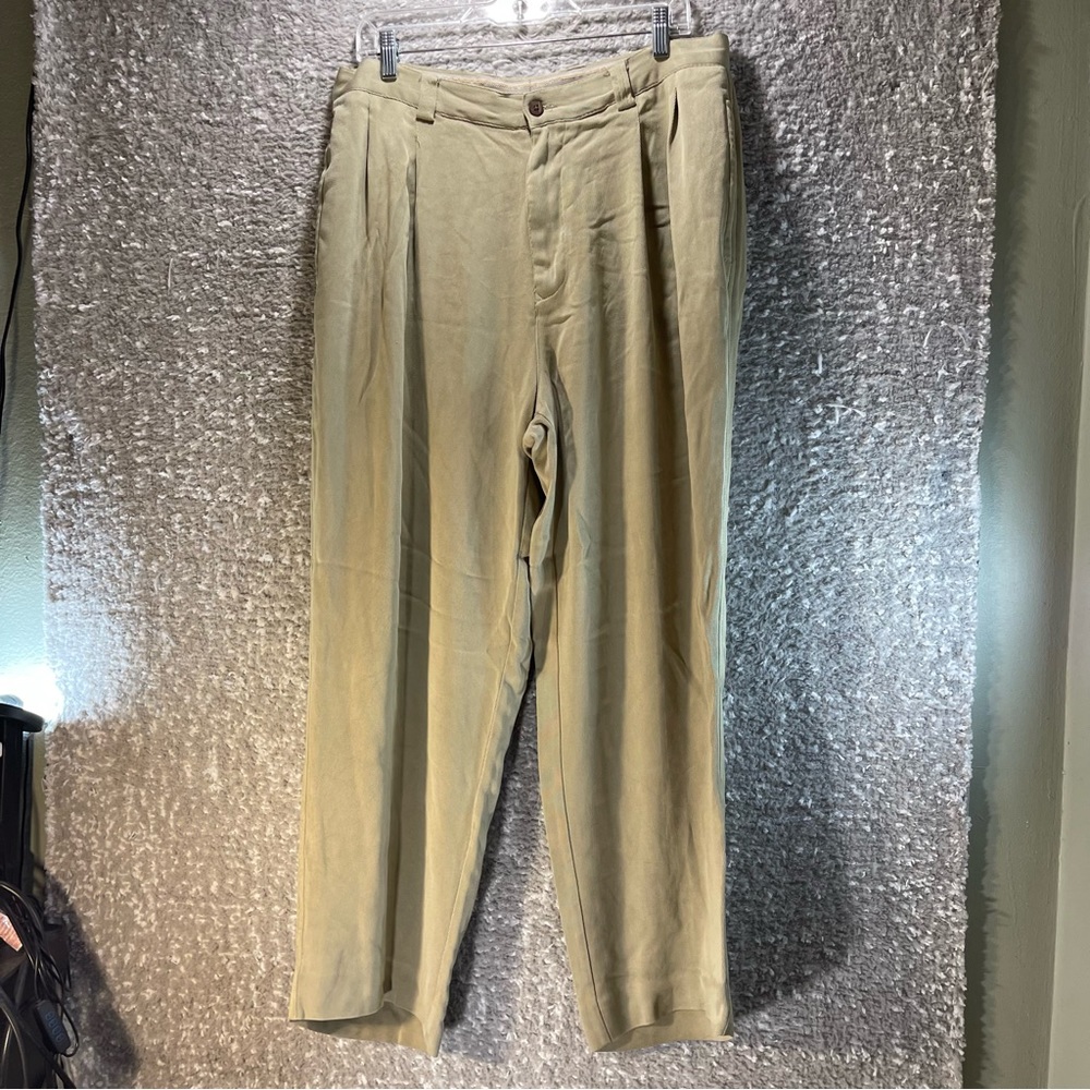 Tommy Bahama Men 100% Silk Pleated Pants Size 35X28 Brown Tan Pockets